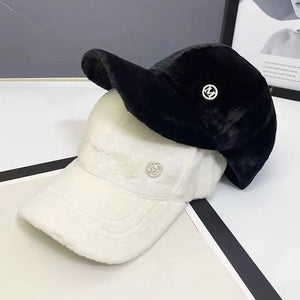 M Versatile Baseball Cap Blended Cap Brand Female Autumn And Winter All Match Plush Hat Suitable For Face Big Baseball Caps